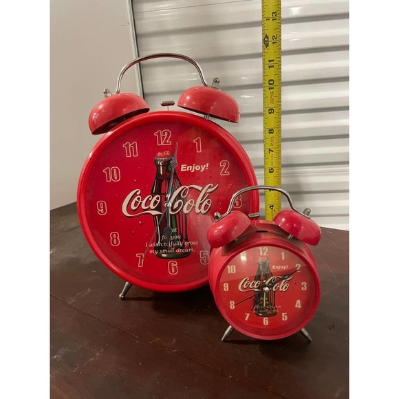 Pair of Coca-Cola Alarm Clocks0 - Picture 5 of 6